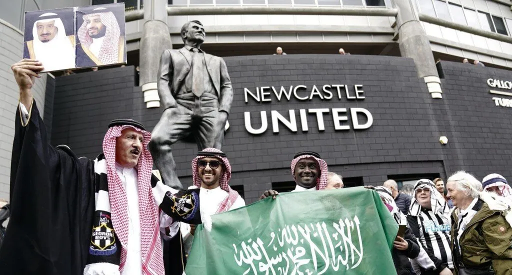 Chủ sở hữu của Newcastle có giá trị tài sản bao nhiêu?