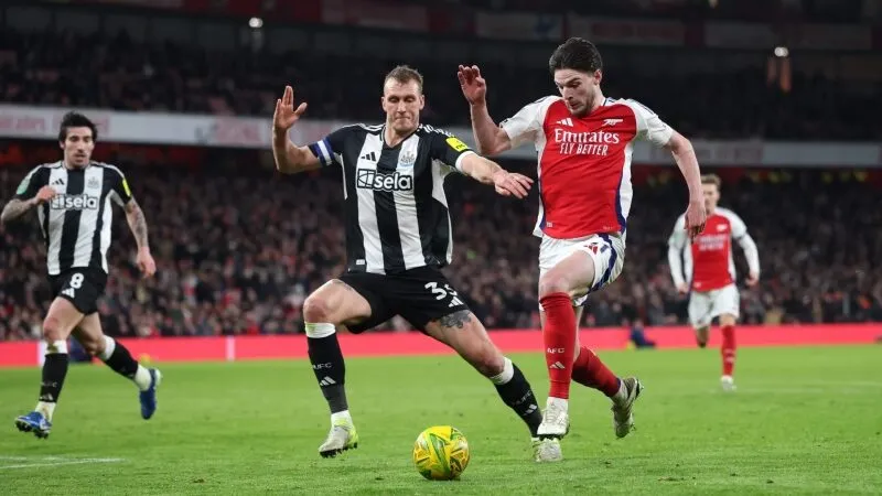 Bối cảnh trận đấu Newcastle với Arsenal