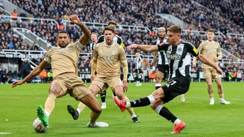 Những con số và yếu tố lịch sử của trận Newcastle đấu Bromley