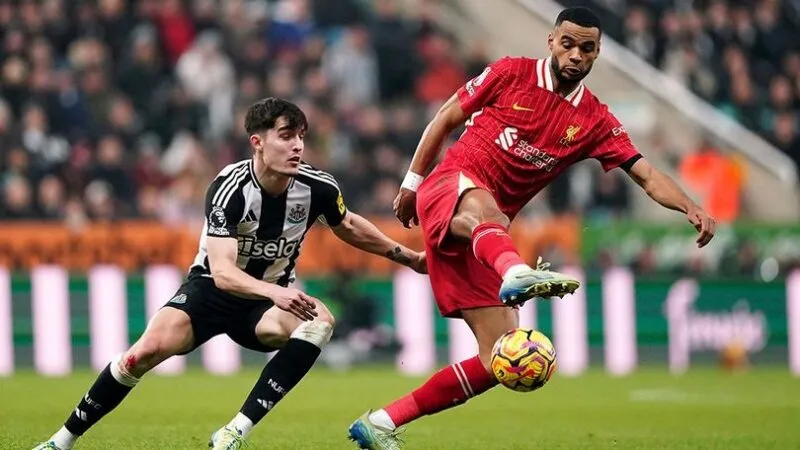 Lịch sử đối đầu giữa Newcastle và Liverpool