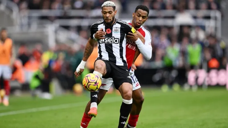 Phong độ và lực lượng Newcastle đấu với Arsenal