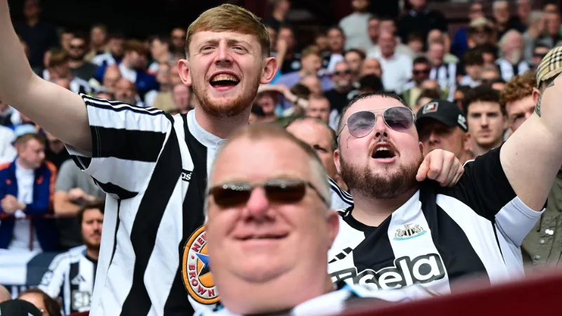 Chỉ số thành công và bài học cho cộng đồng fan